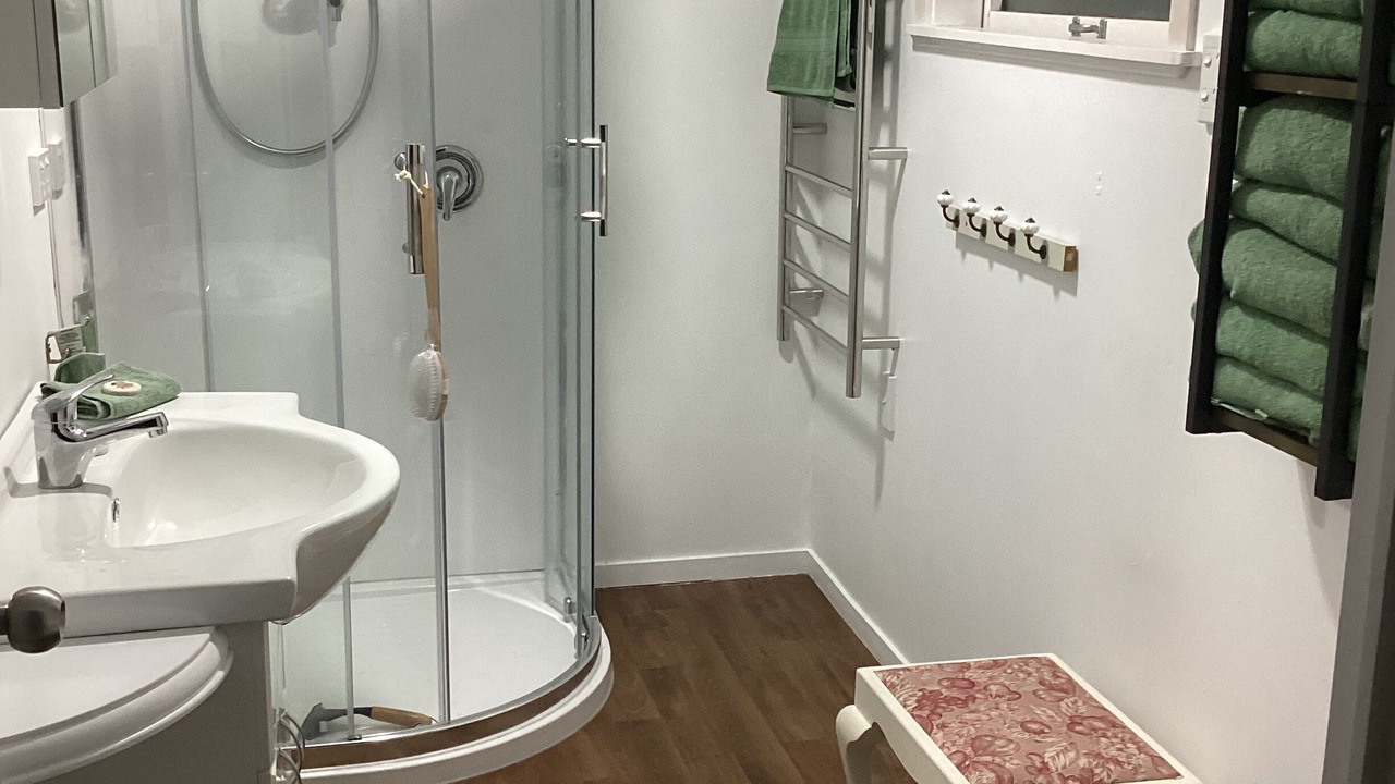 Photo of Bathroom in Taumarunui