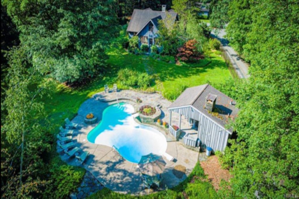 Photo of Outdoor in Highland Lake