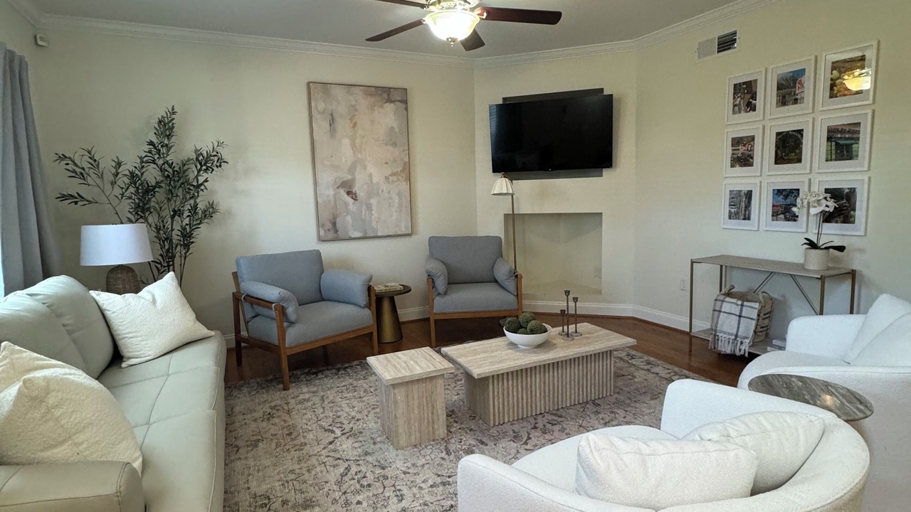 Photo of Livingroom in Montevallo