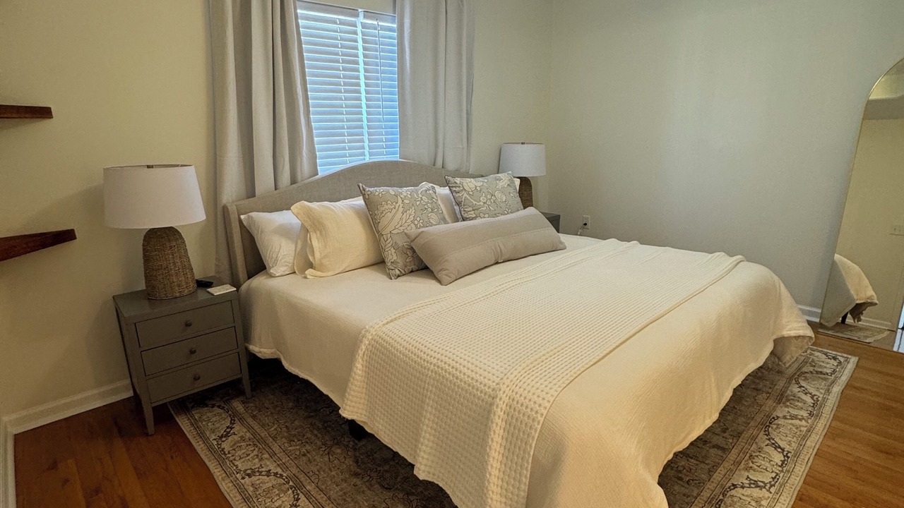 Photo of Bedroom in Montevallo