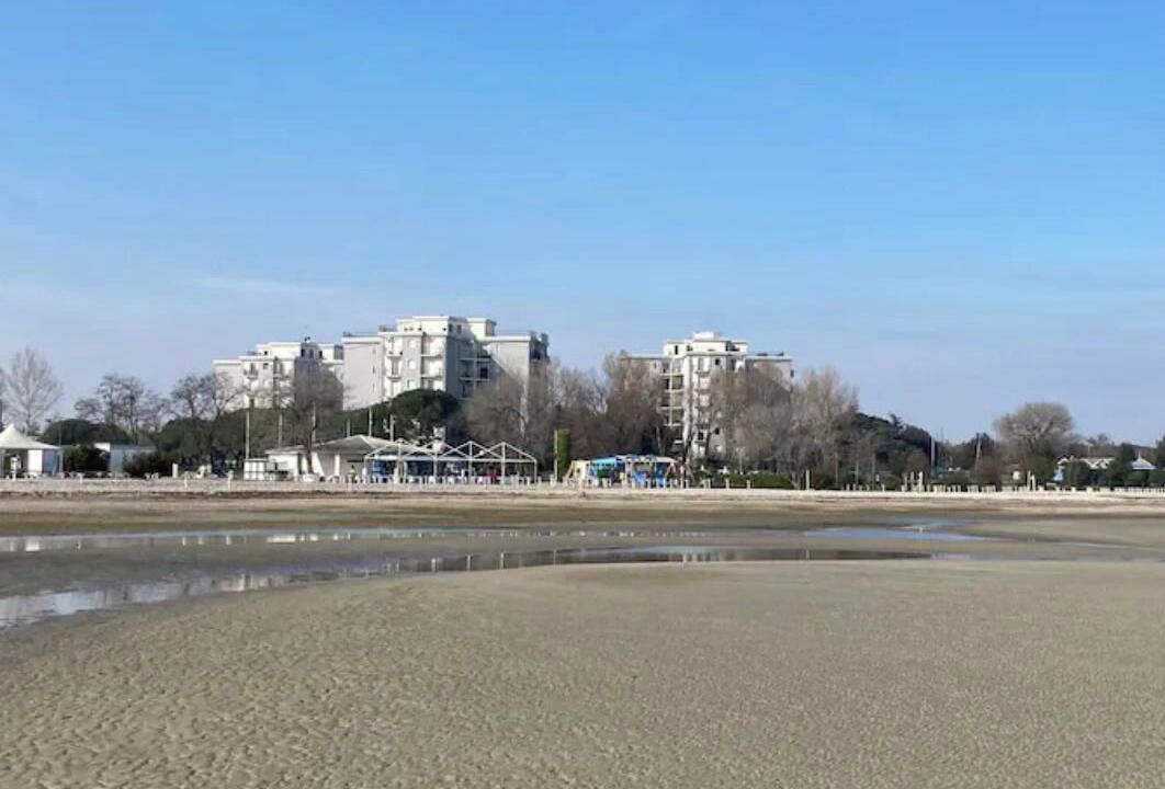 Photo of Others in Marina Julia