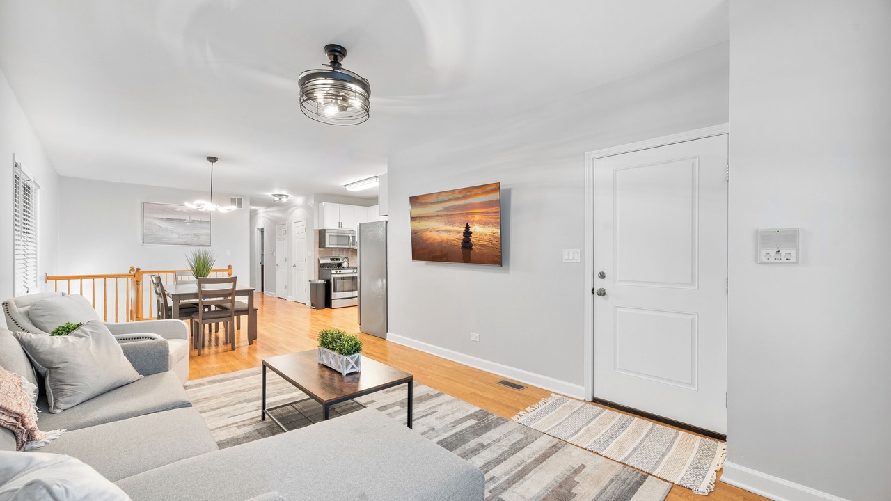 Photo of Livingroom in West Town