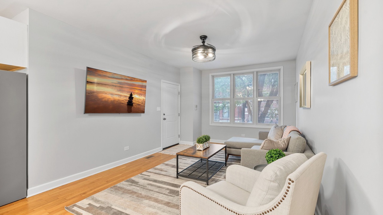 Photo of Livingroom in West Town