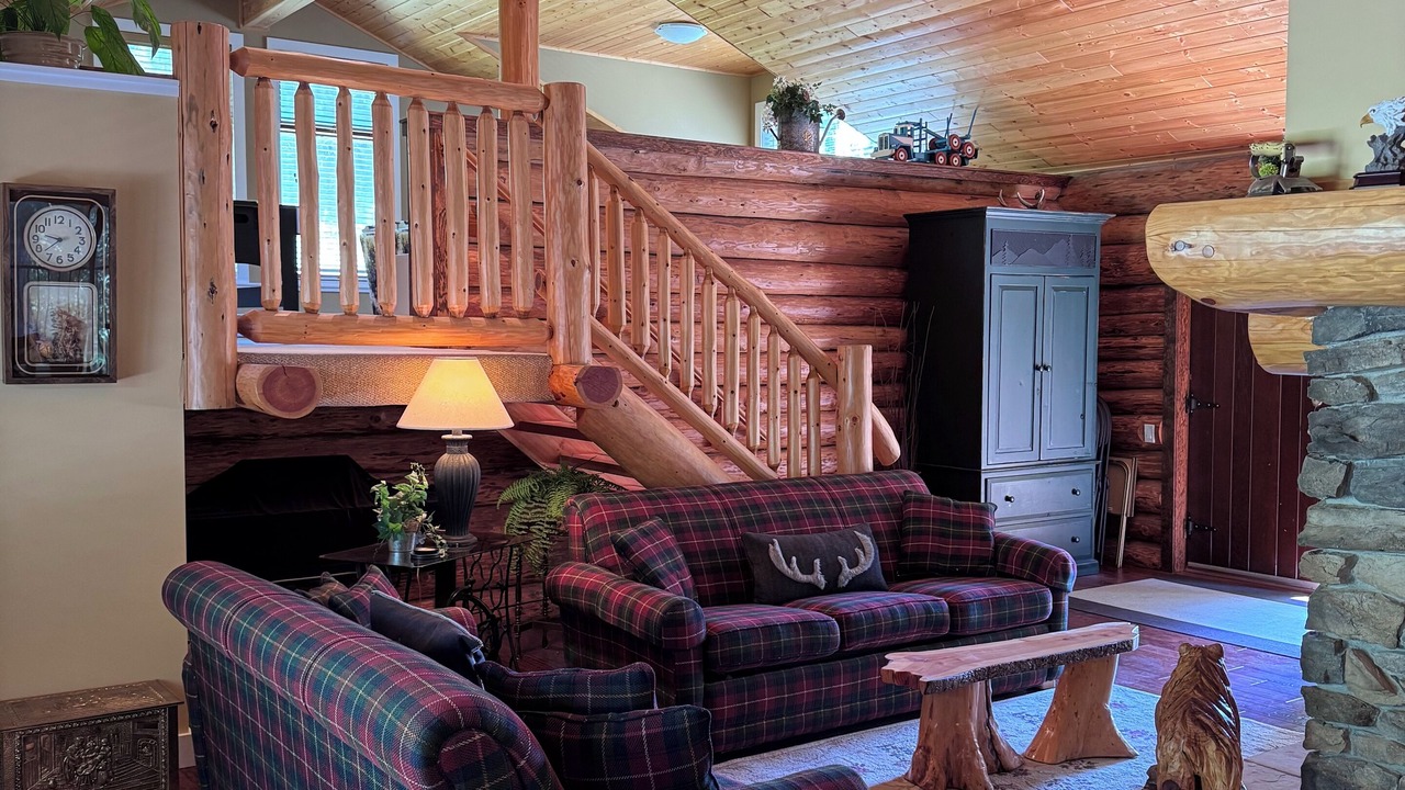 Photo of Livingroom in Anglemont