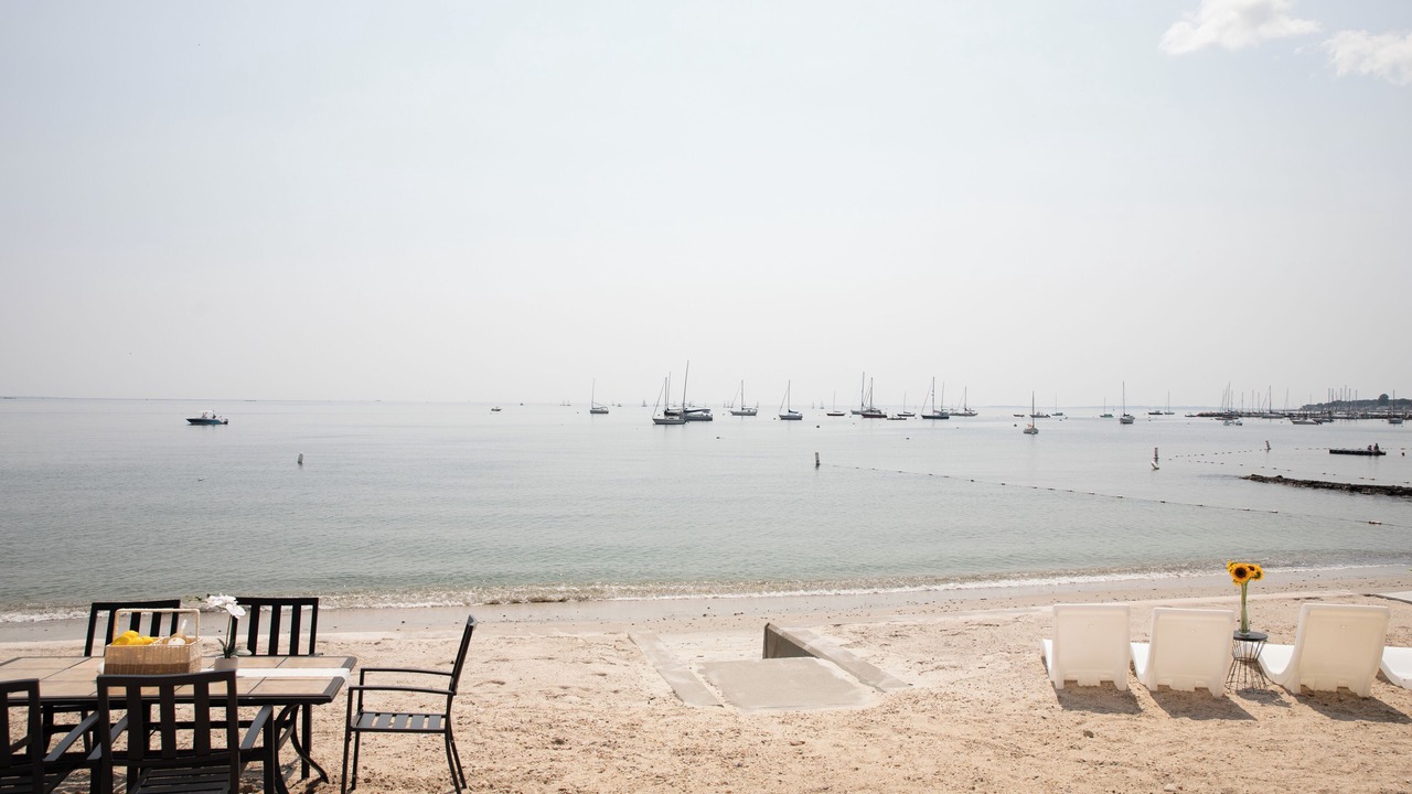Photo of Others in Niantic