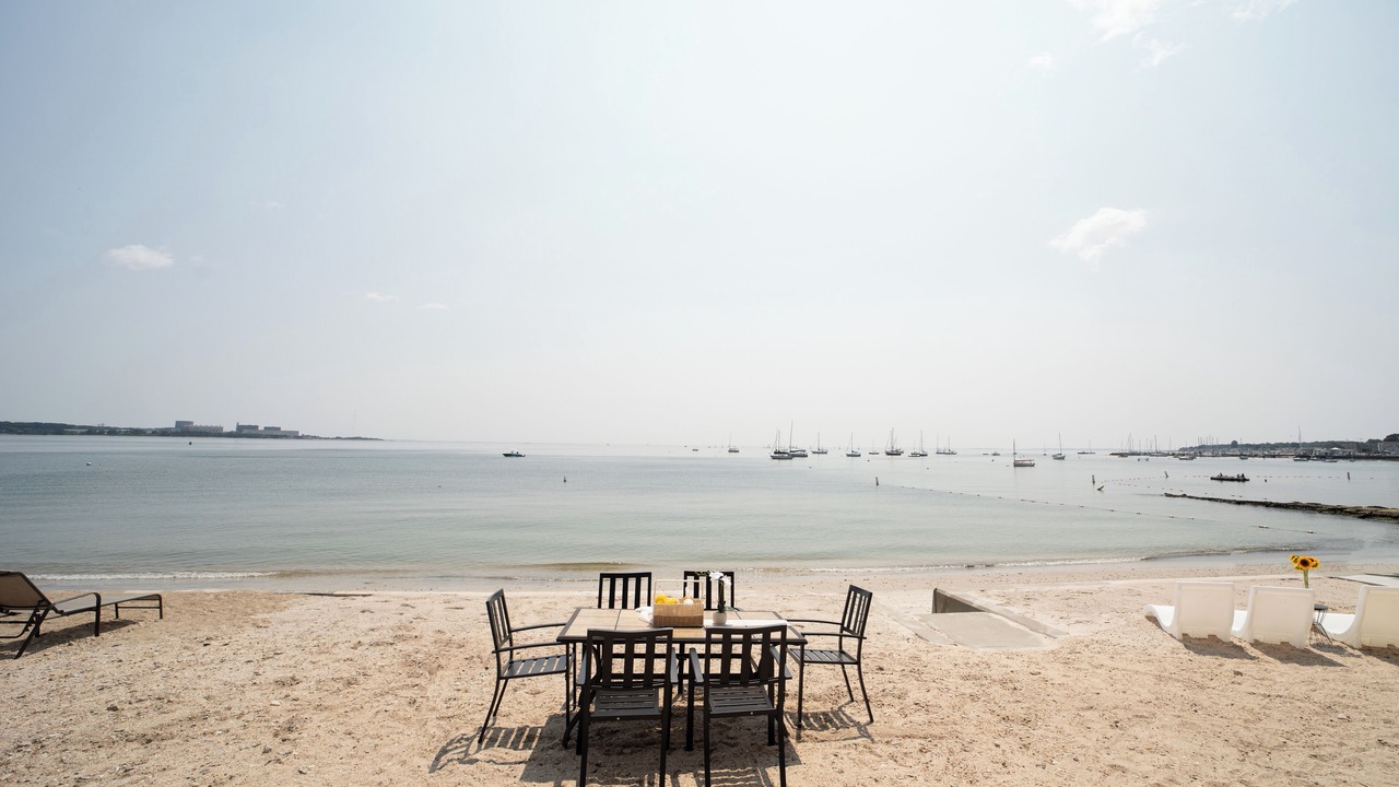 Photo of Others in Niantic