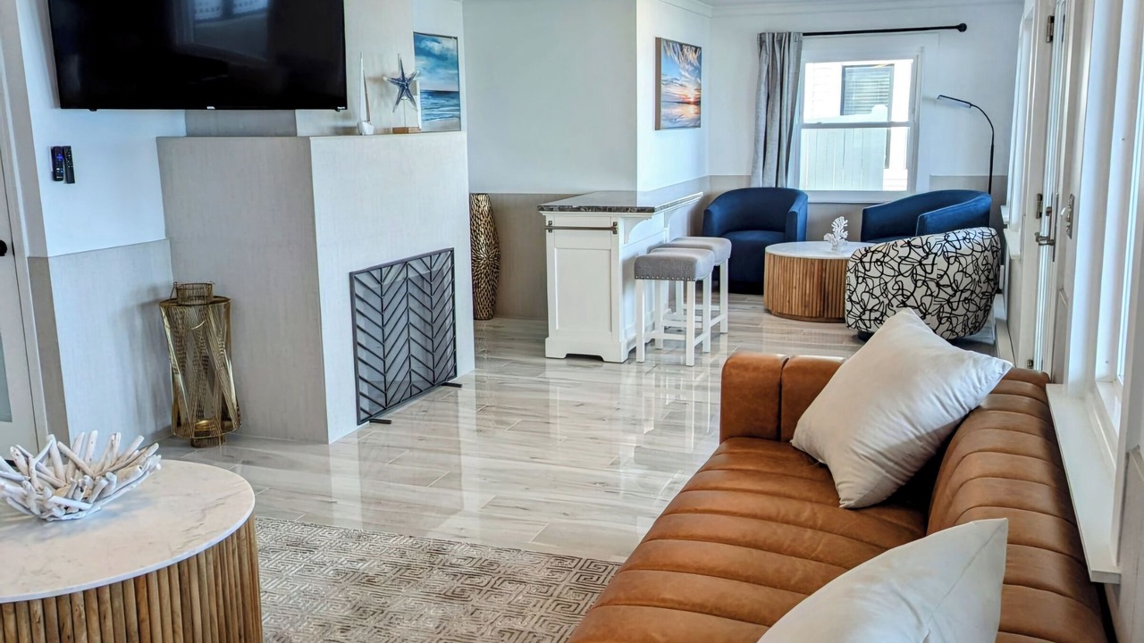 Photo of Livingroom in Niantic