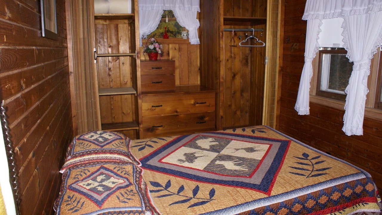 Photo of Bedroom in Watersmeet