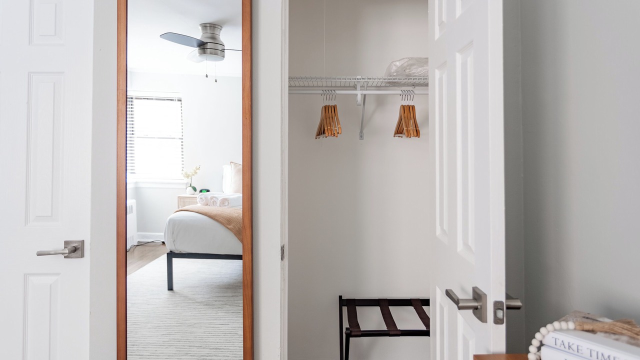Photo of Bedroom in Rogers Park