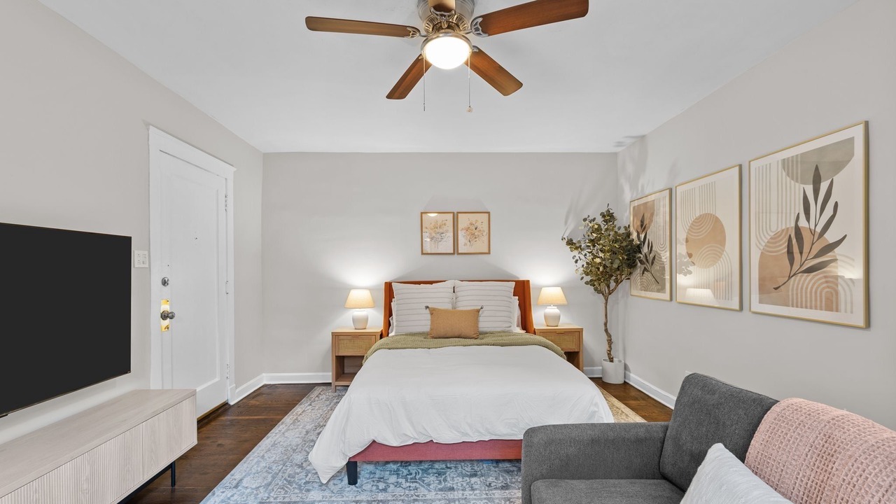 Photo of Livingroom in Ravenswood