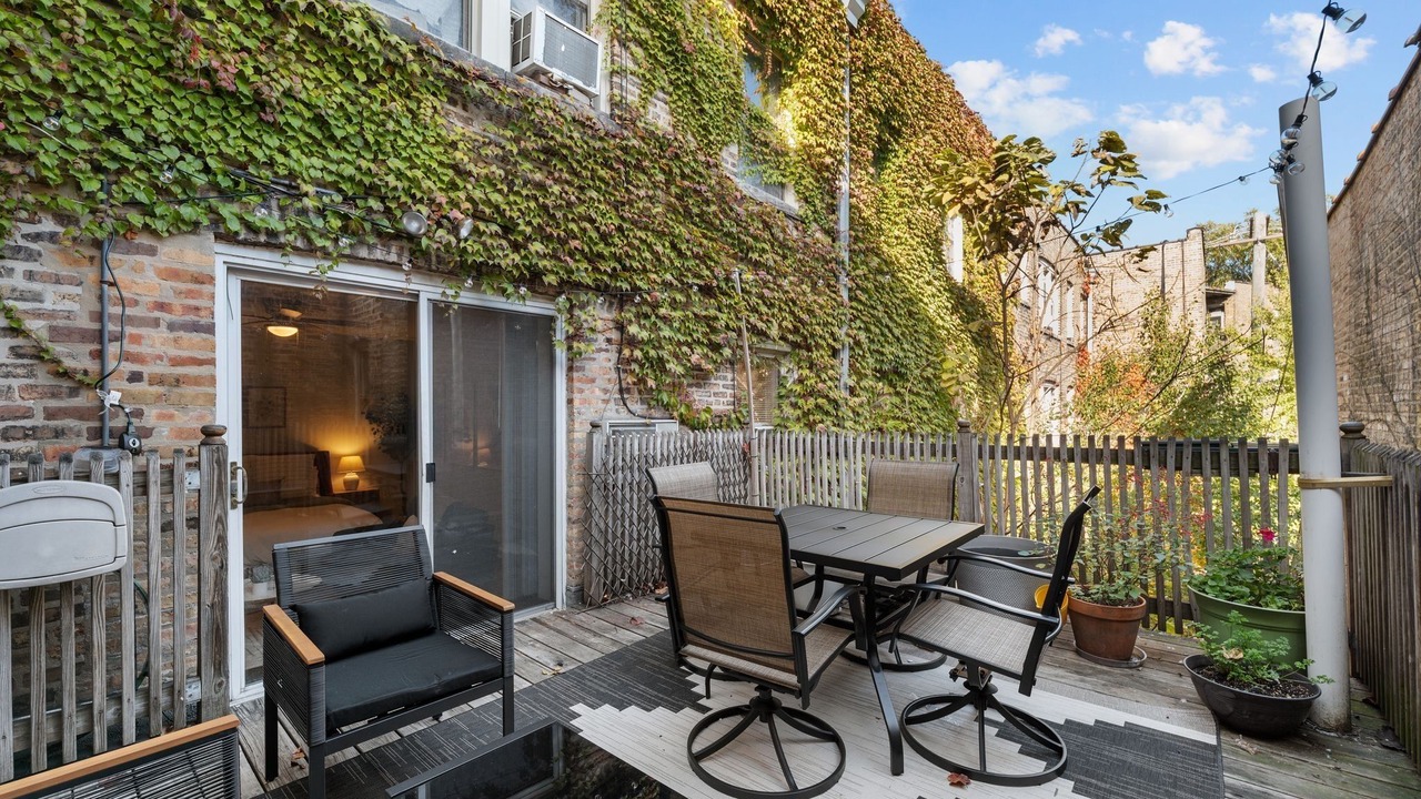 Photo of Outdoor in Ravenswood