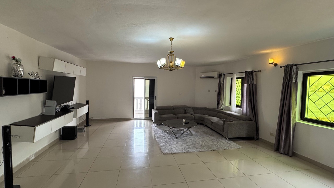 Photo of Livingroom in Freetown