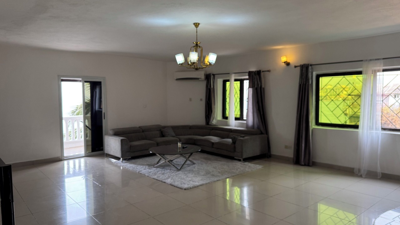 Photo of Livingroom in Freetown