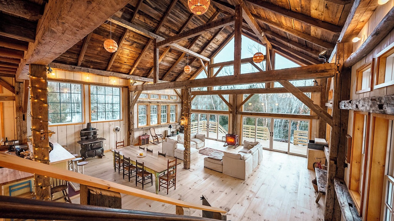 Photo of Livingroom in South Londonderry