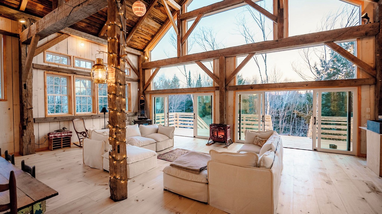 Photo of Livingroom in South Londonderry