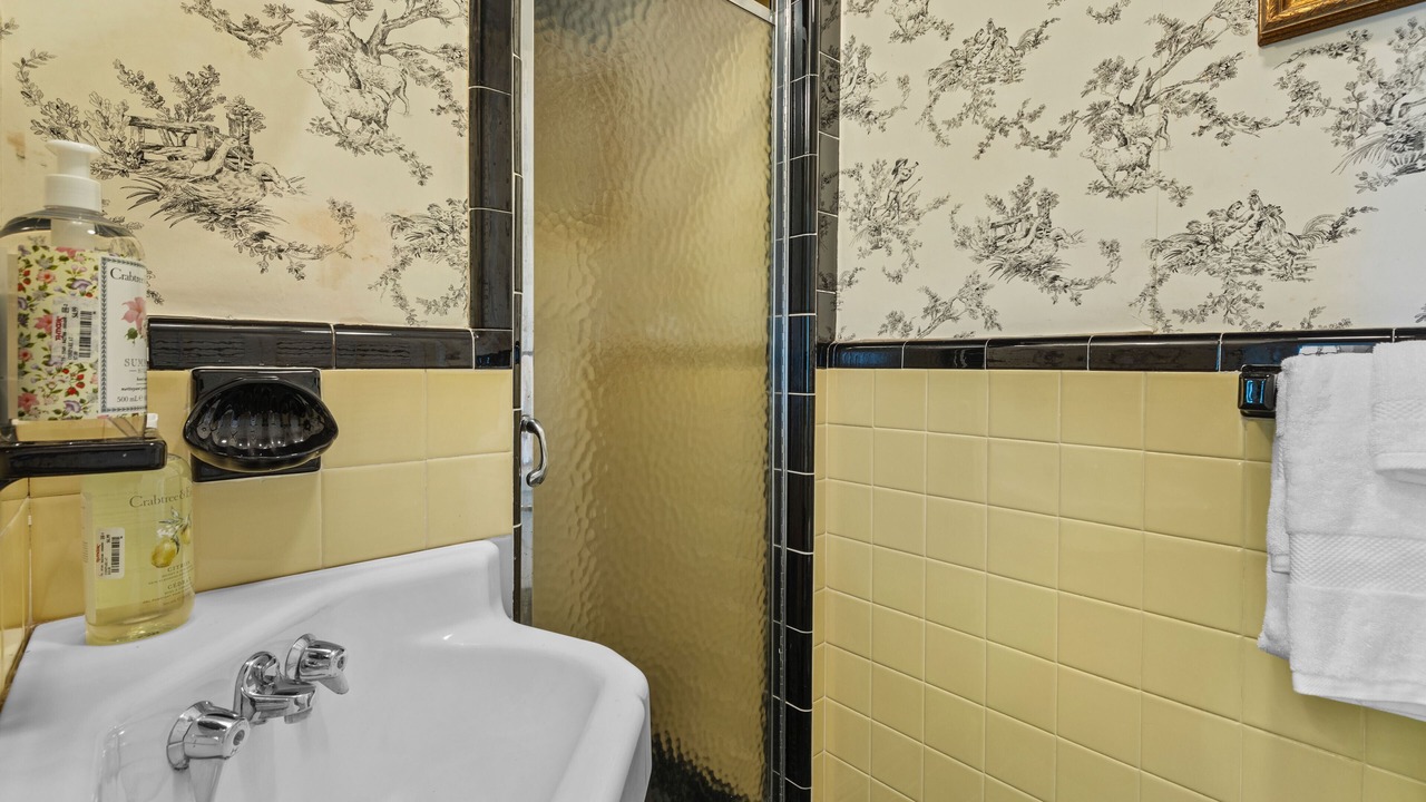 Photo of Bathroom in Clinton
