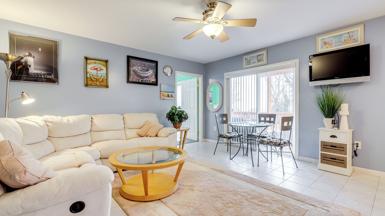 Photo of Livingroom in Groton