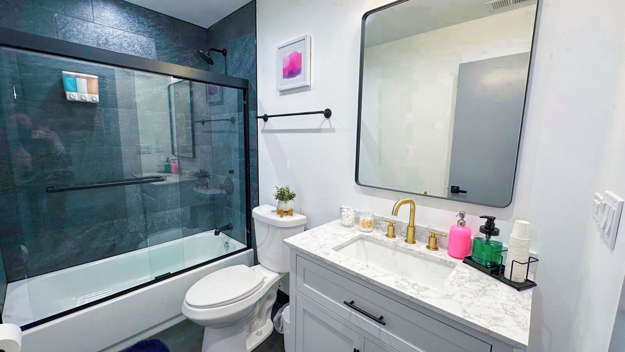 Photo of Bathroom in Near South Side