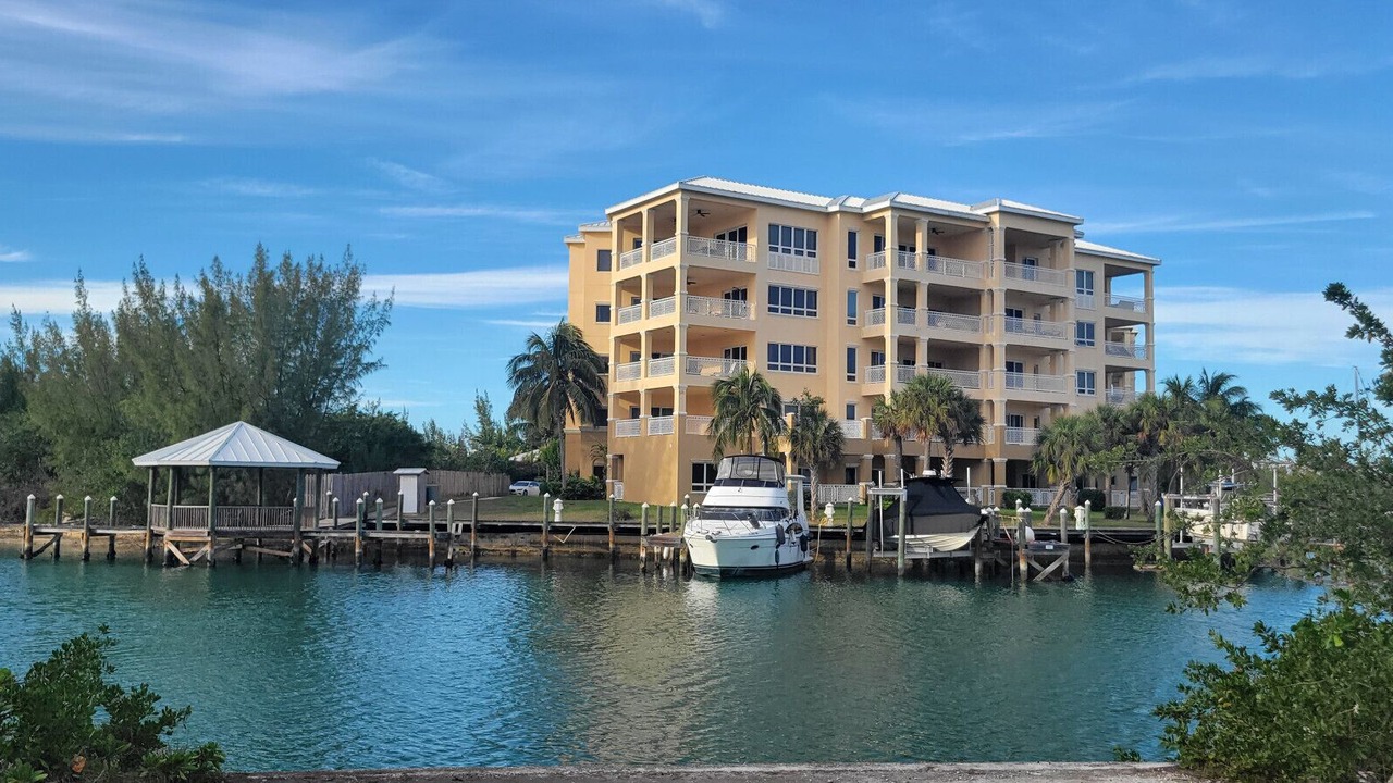 Photo of Others in Bahamas Terrace