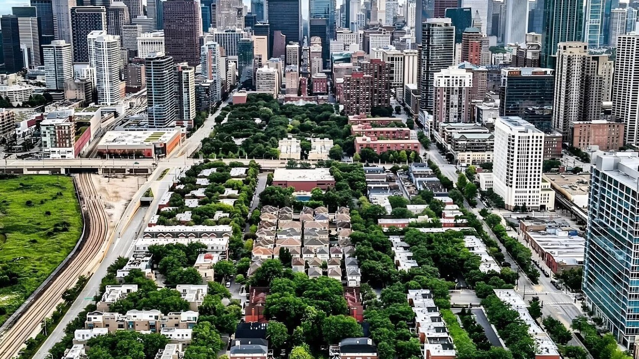 Photo of Outdoor in West Town