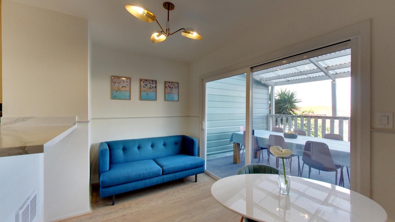 Photo of Livingroom in Eureka Valley