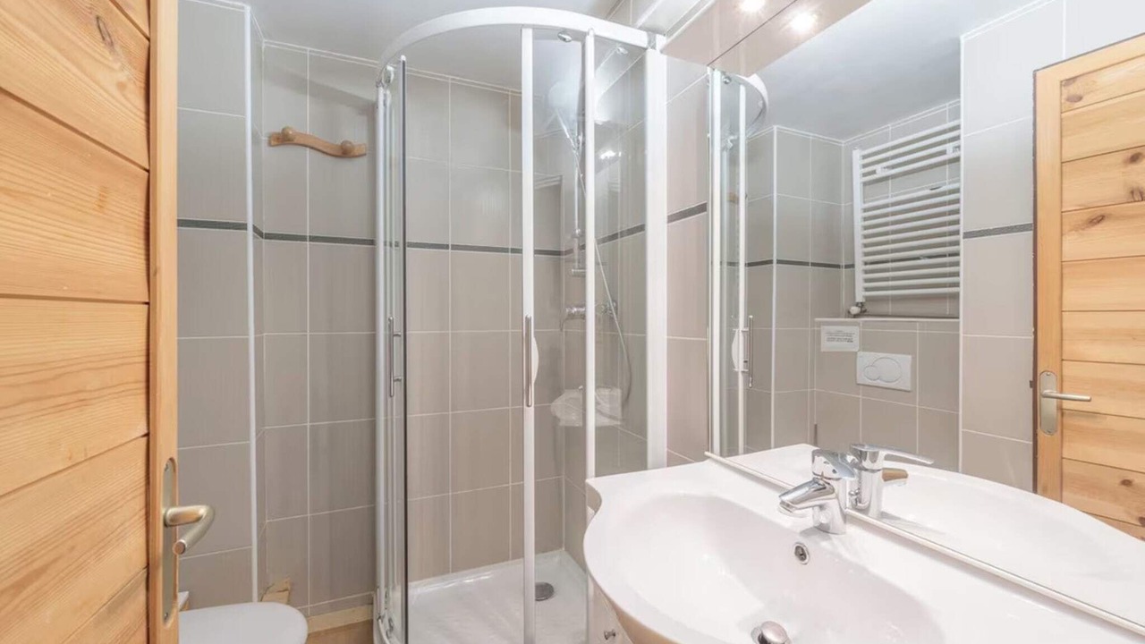 Photo of Bathroom in Viel-Alpe