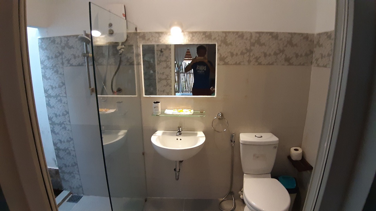 Photo of Bathroom in Cam Pho
