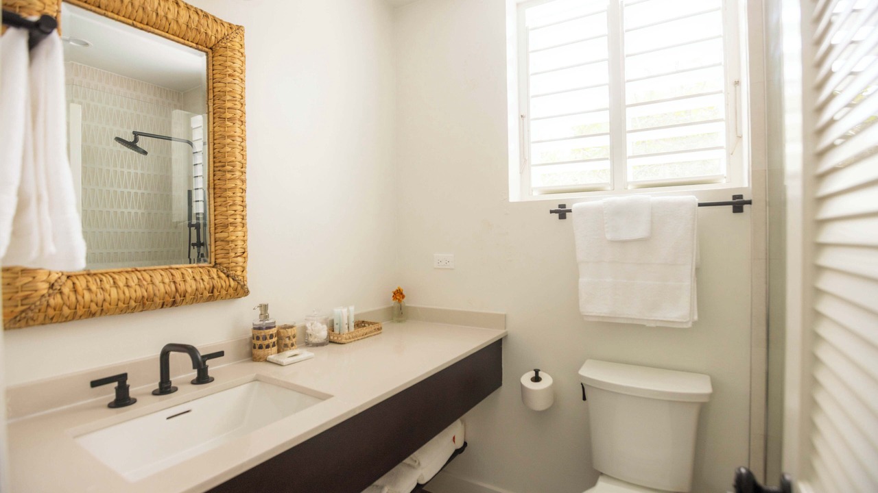 Photo of Bathroom in Salt Gut