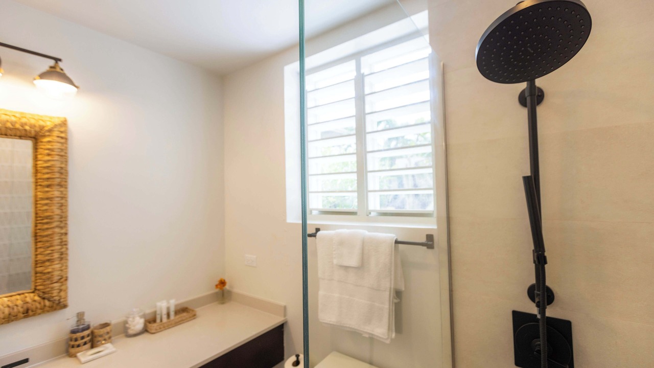 Photo of Bathroom in Salt Gut