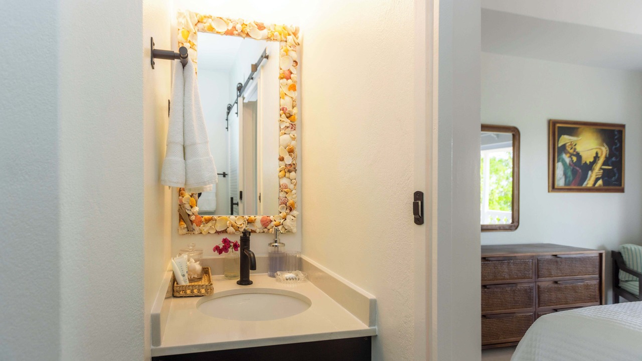 Photo of Bathroom in Salt Gut