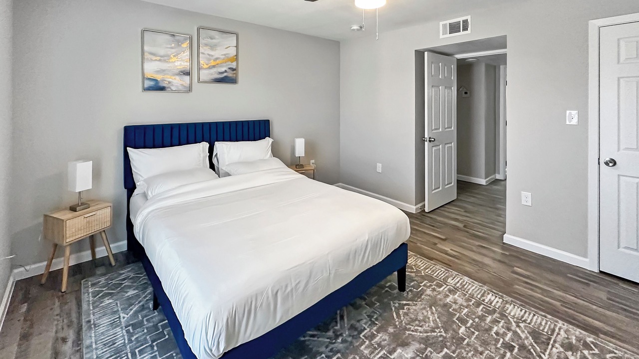 Photo of Bedroom in Addison
