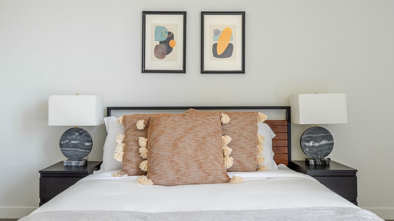 Photo of Bedroom in Downtown Berkeley