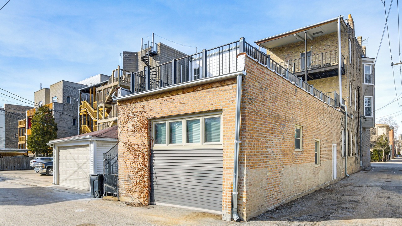 Photo of Outdoor in Bucktown