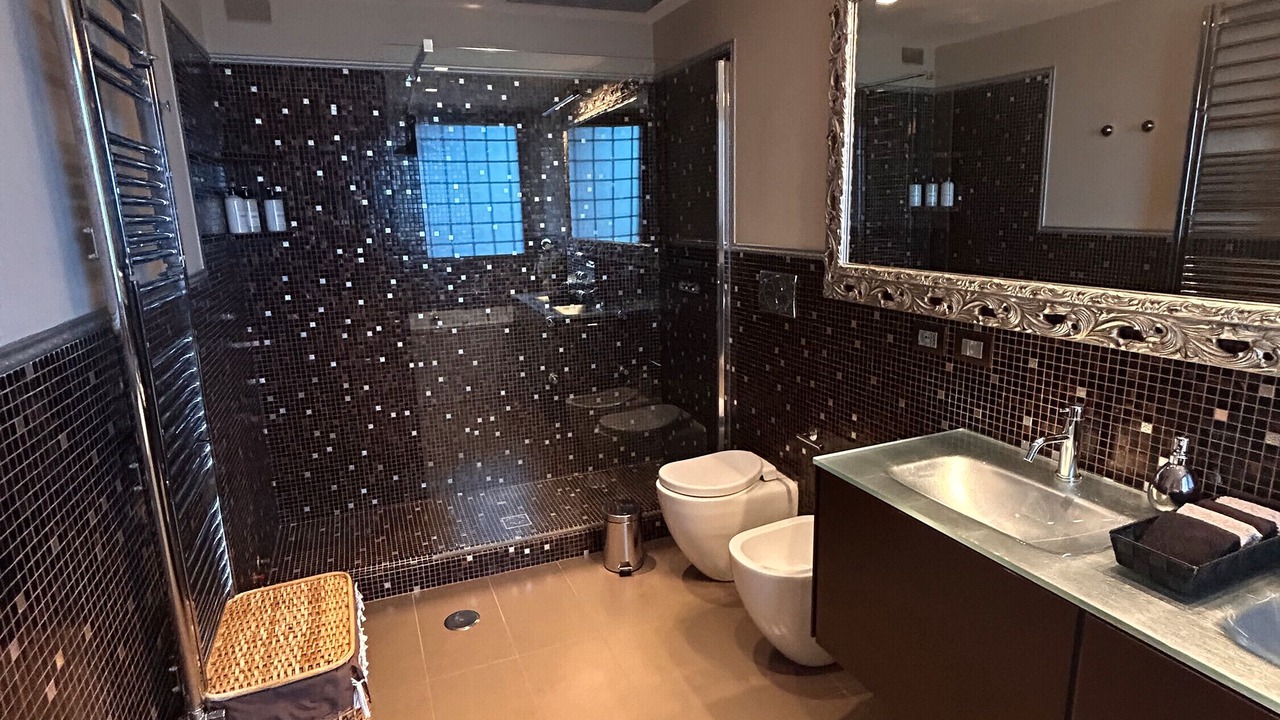 Photo of Bathroom in Zona XXV Vallerano