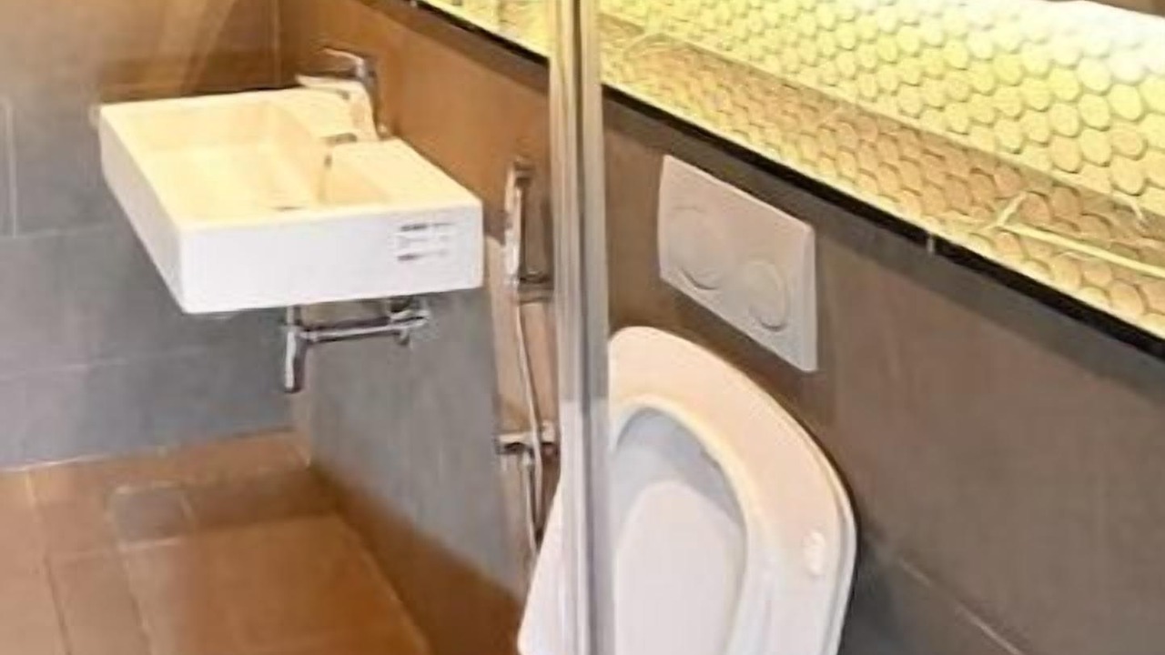 Photo of Bathroom in Imbi