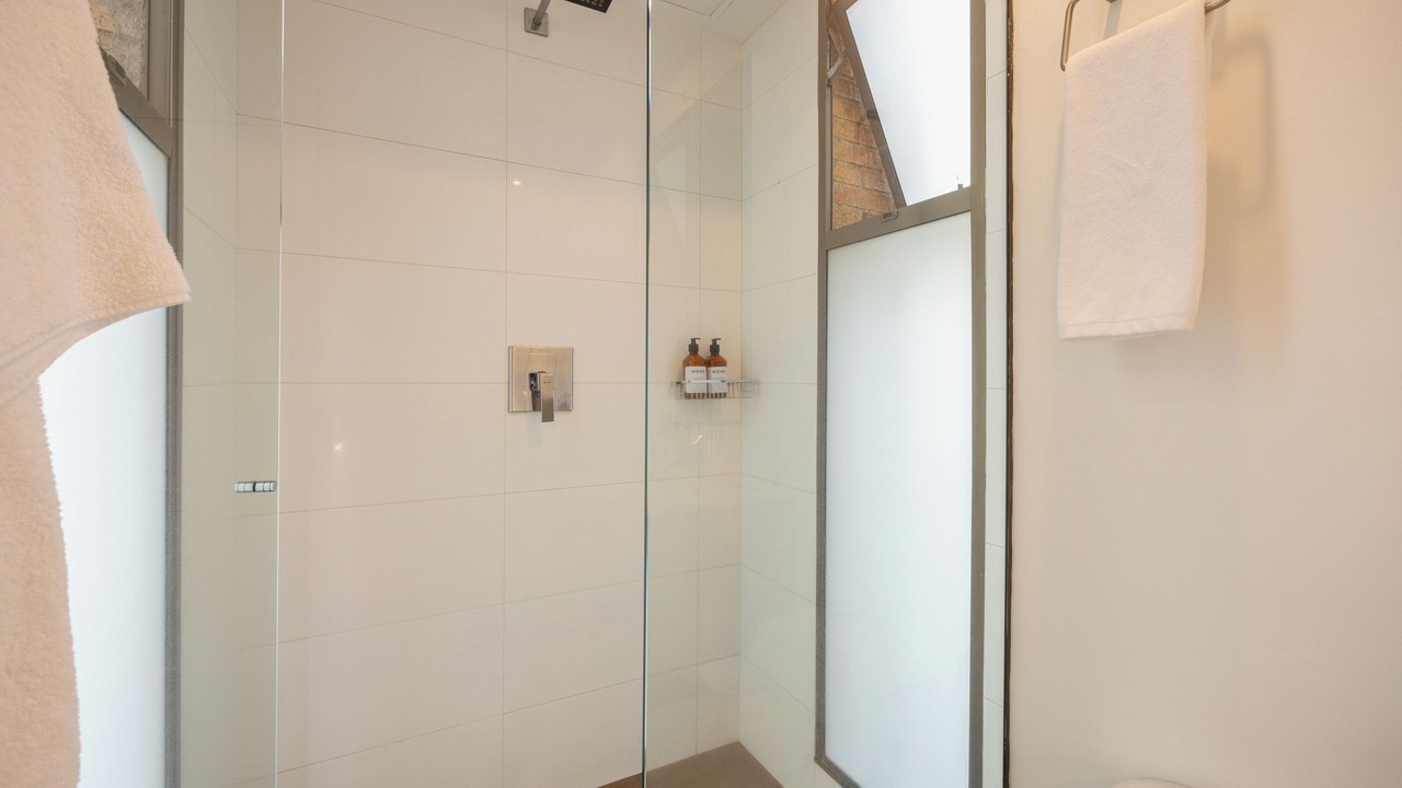 Photo of Bathroom in La Florida