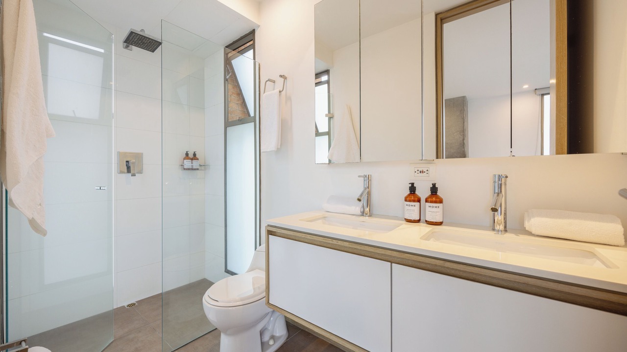 Photo of Bathroom in La Florida