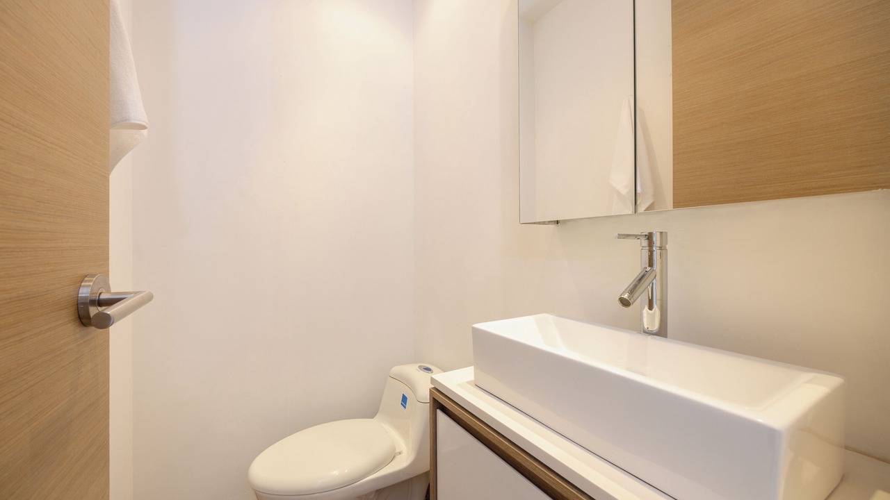 Photo of Bathroom in La Florida