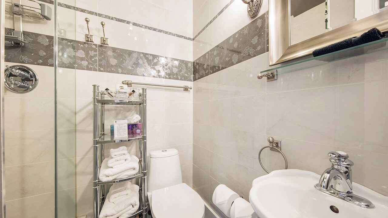 Photo of Bathroom in Grandview-Woodland