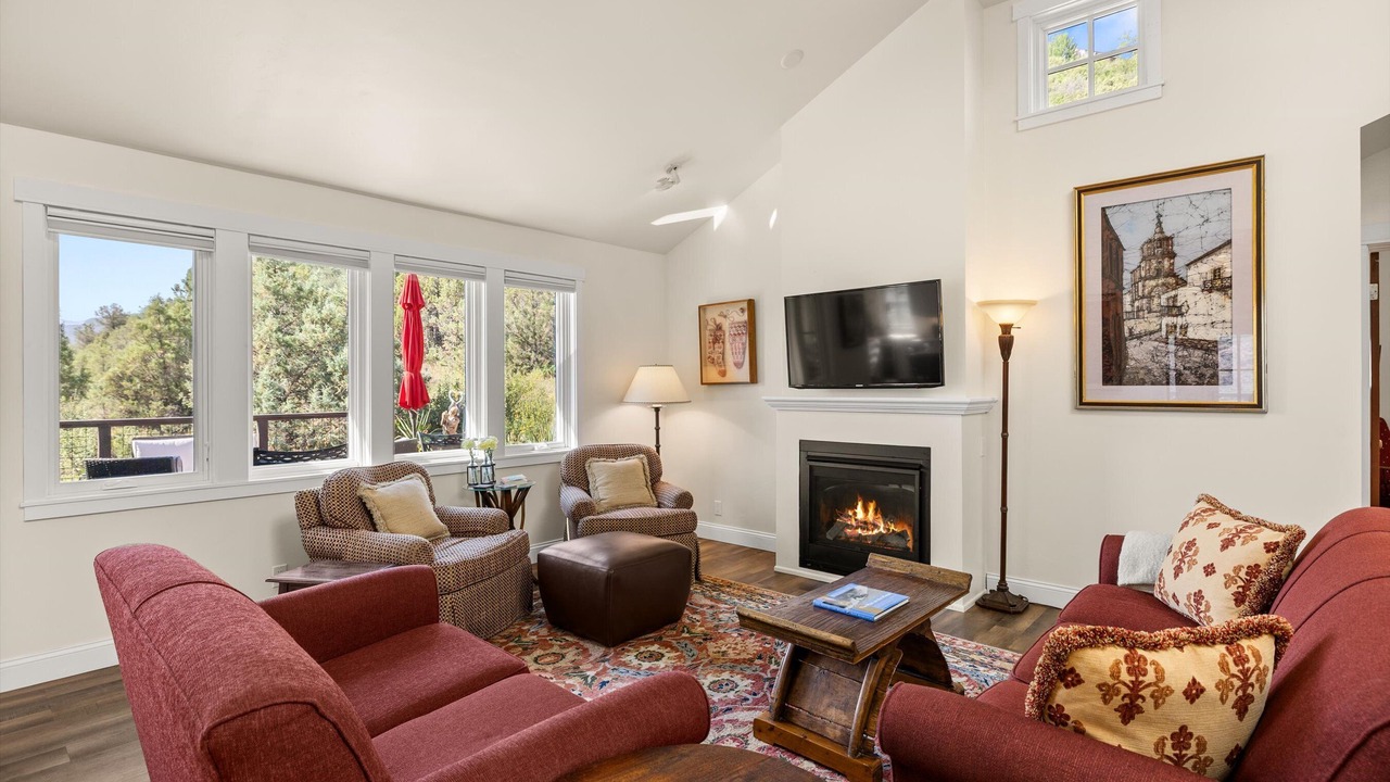 Photo of Livingroom in Snowmass