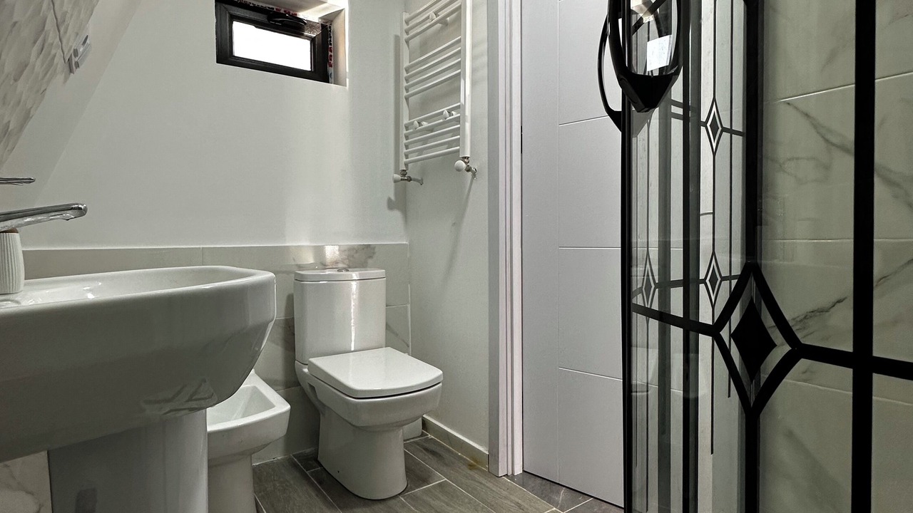 Photo of Bathroom in Likani