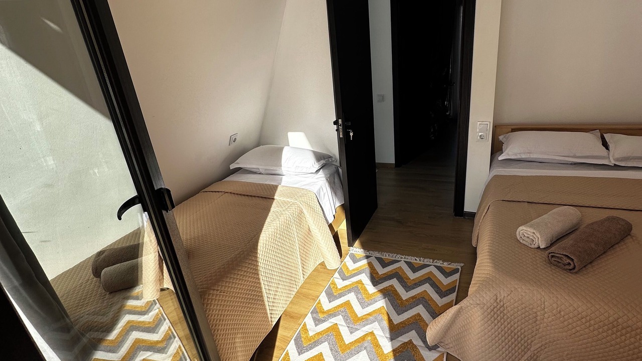 Photo of Bedroom in Likani