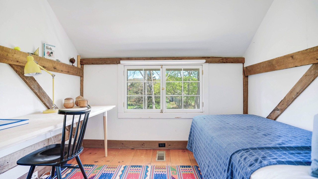 Photo of Bedroom in Amagansett North