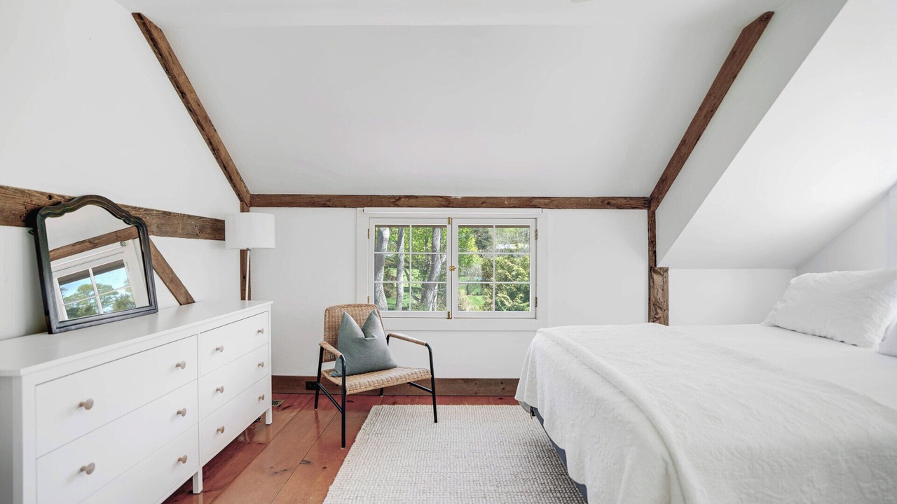 Photo of Bedroom in Amagansett North