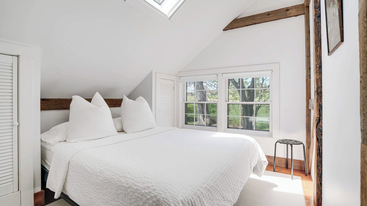 Photo of Bedroom in Amagansett North