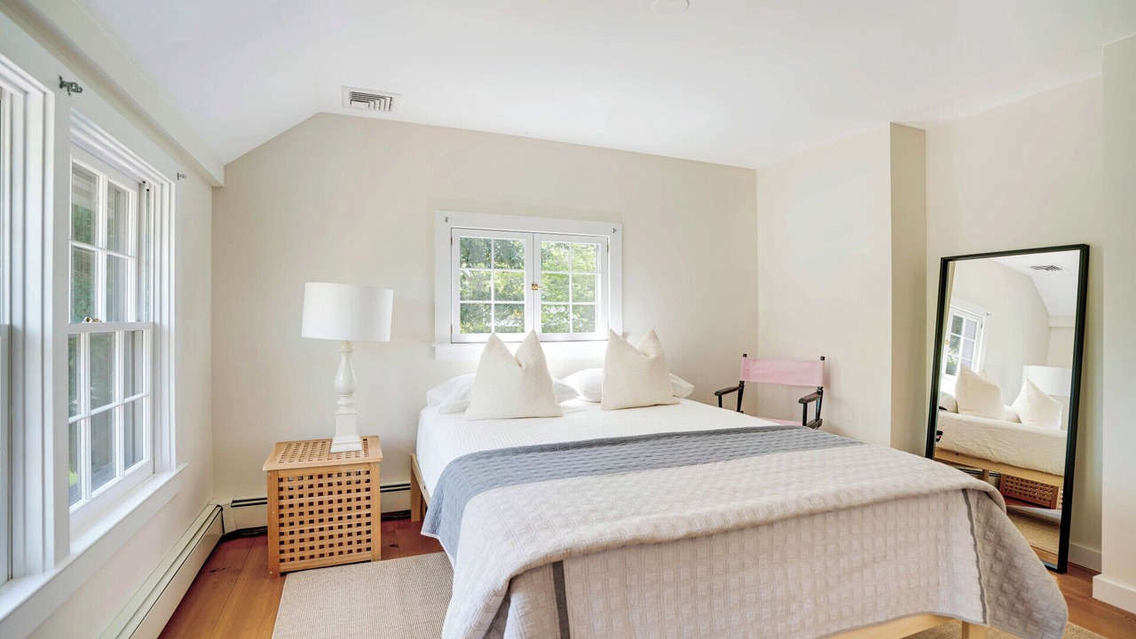 Photo of Bedroom in Amagansett North