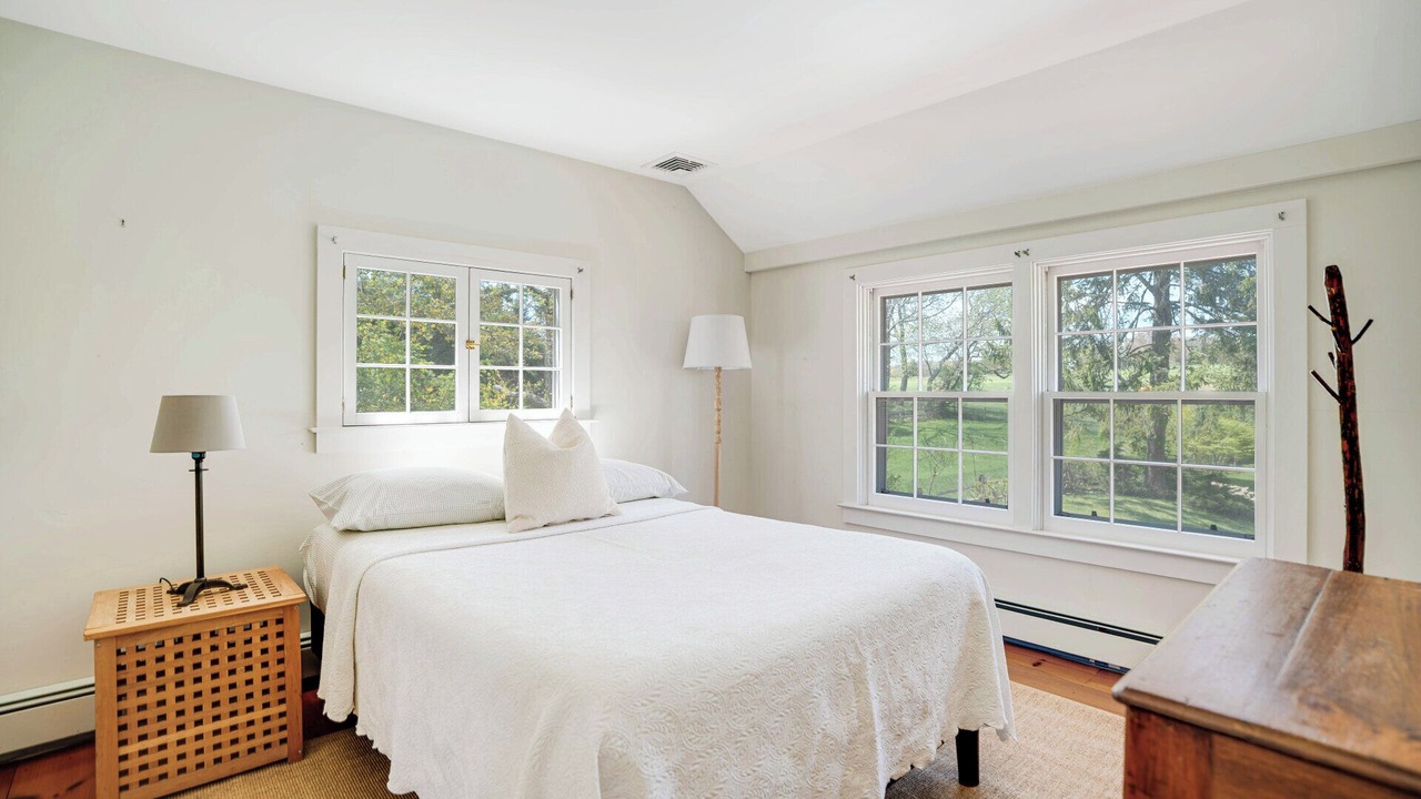 Photo of Bedroom in Amagansett North