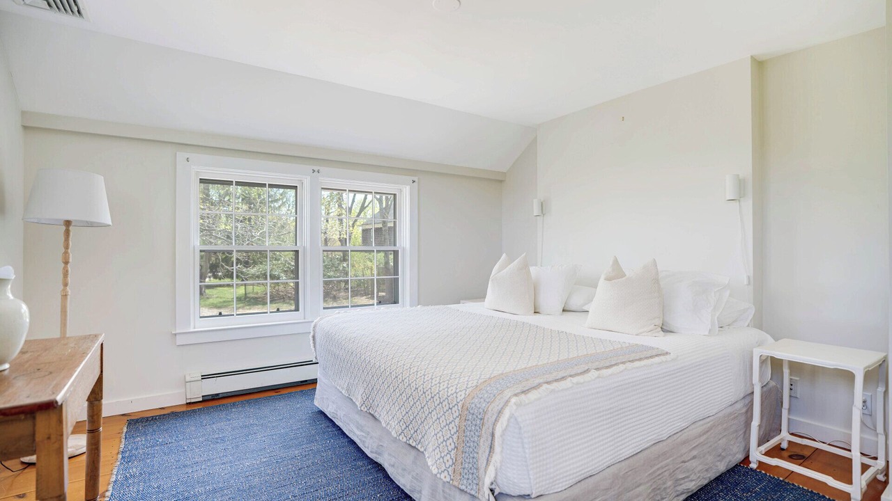 Photo of Bedroom in Amagansett North