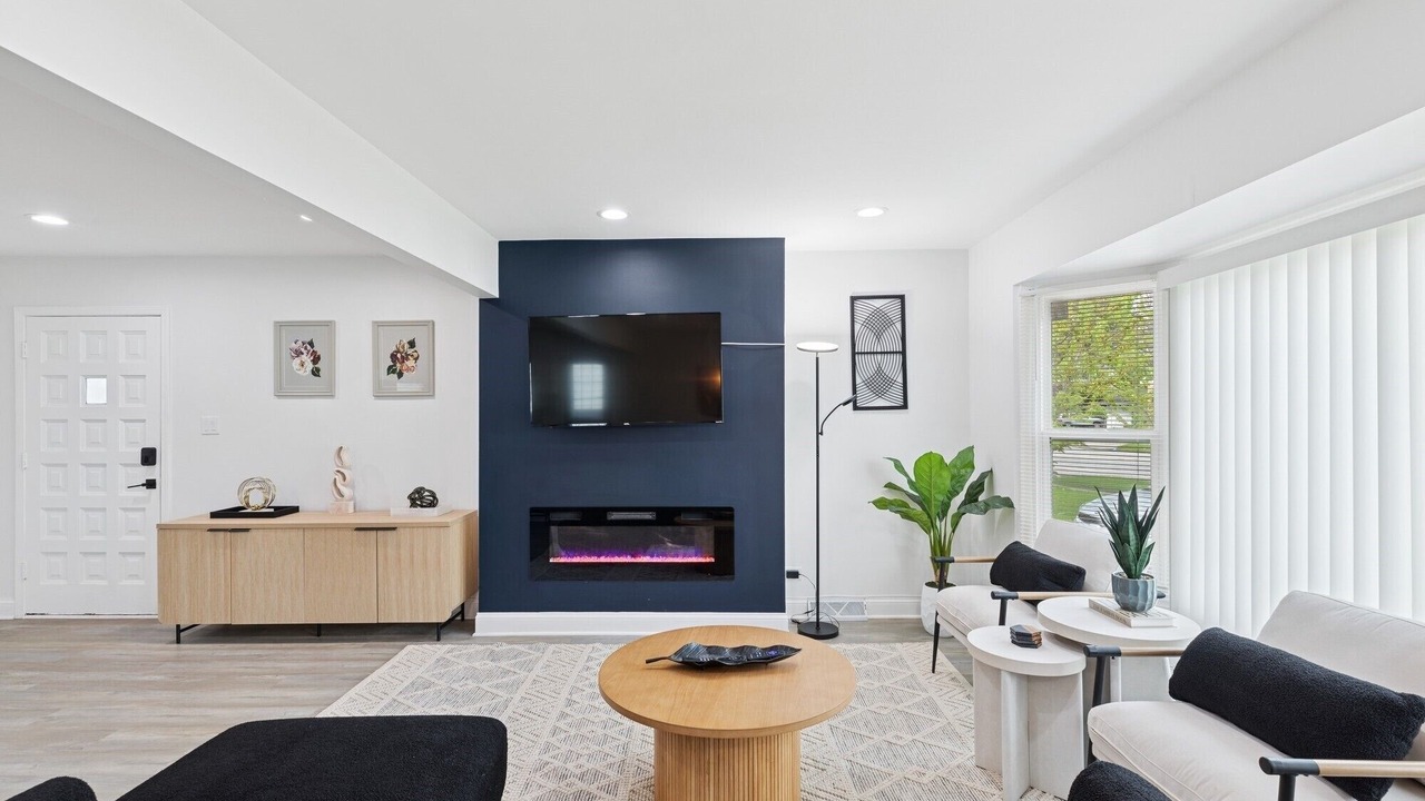 Photo of Livingroom in Homewood