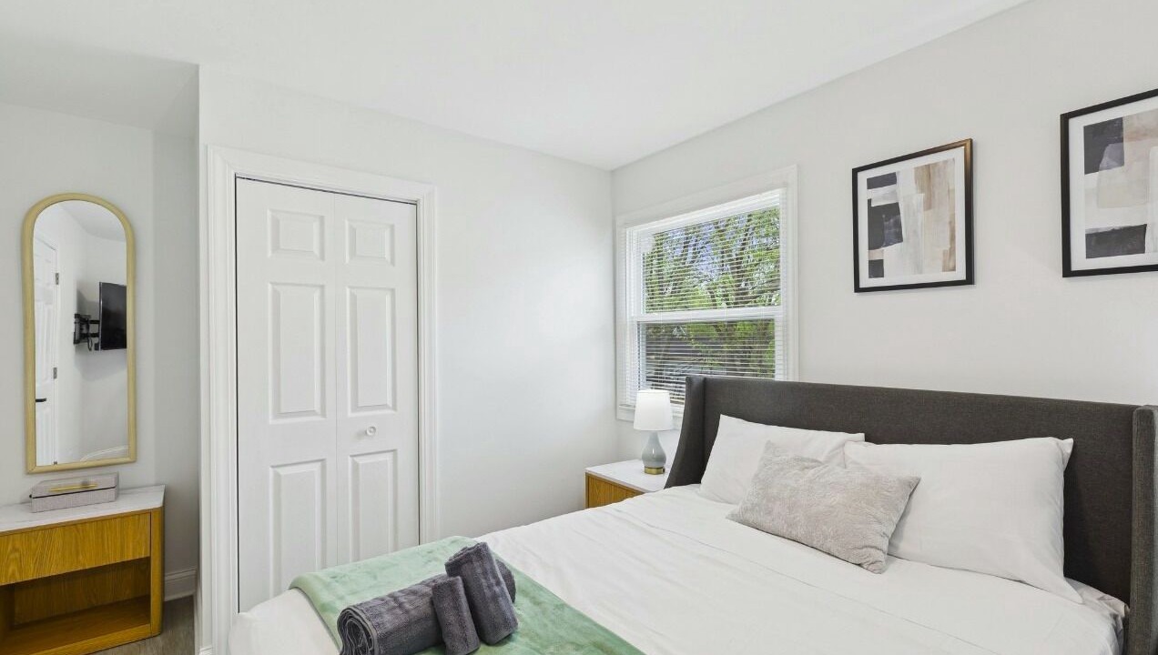 Photo of Bedroom in Homewood